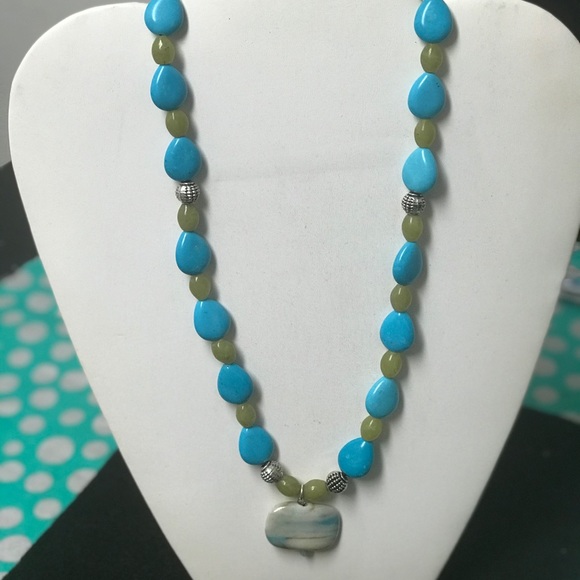 Jewelry - Picture 2 of 3